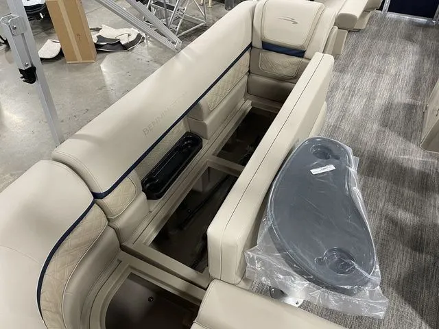 Slide: The Image of Bennington S L-Bench 20 SL 2026 - 17