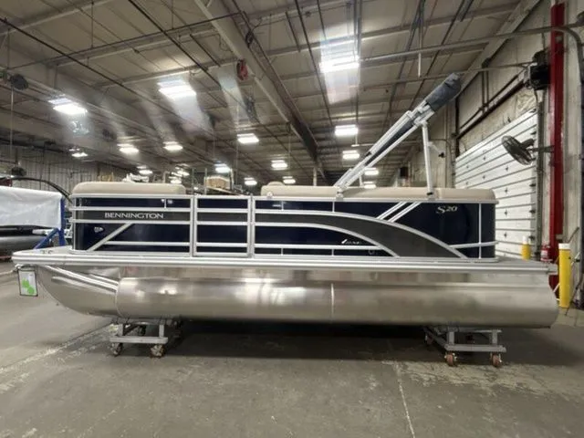 Slide: The Image of Bennington S L-Bench 20 SL 2026 - 3