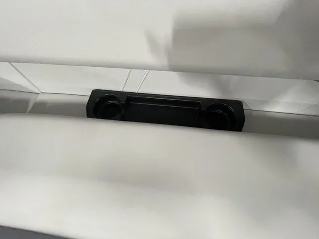 Slide: The Image of Bennington S L-Bench 20 SL 2026 - 18