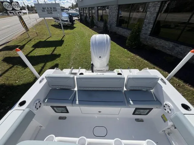 Slide: The Image of Sportsman Heritage 231 Center Console 2026 - 7