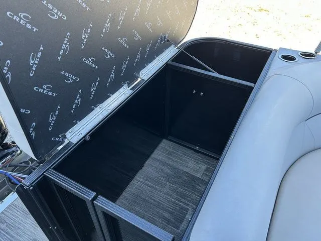 Slide: The Image of Crest Classic LX 220 L 2022 - 22