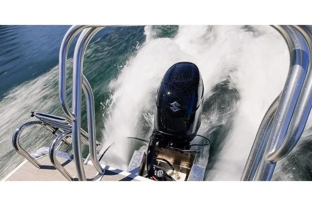 Slide: The Image of Crest CLASSIC FISH 200 C4 W/60HP 2023 - 6