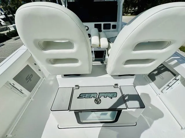 Slide: The Image of Sea Pro 245FLX Sandbar 2026 - 7