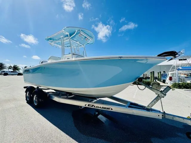 Slide: The Image of Sea Pro 225FLX Sandbar 2026 - 21