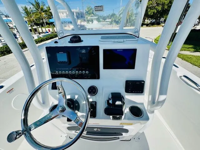 Slide: The Image of Sea Pro 225FLX Sandbar 2026 - 8