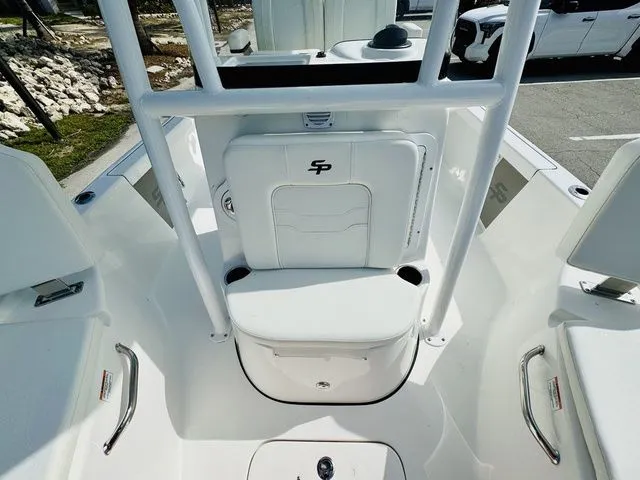 Slide: The Image of Sea Pro 210 DLX 2026 - 14