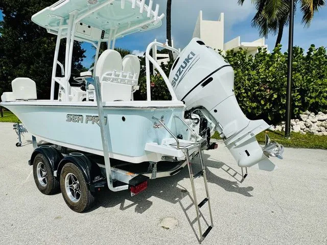 Slide: The Image of Sea Pro 210 DLX 2026 - 3