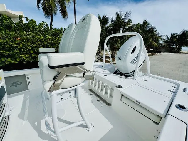 Slide: The Image of Sea Pro 210 DLX 2026 - 7