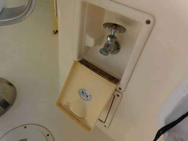 Slide: The Image of World Cat 250DC 2006 - 14