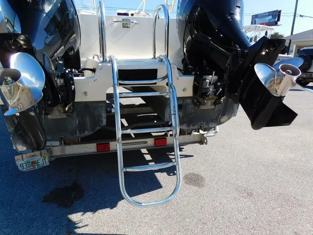 Slide: The Image of World Cat 250DC 2006 - 6