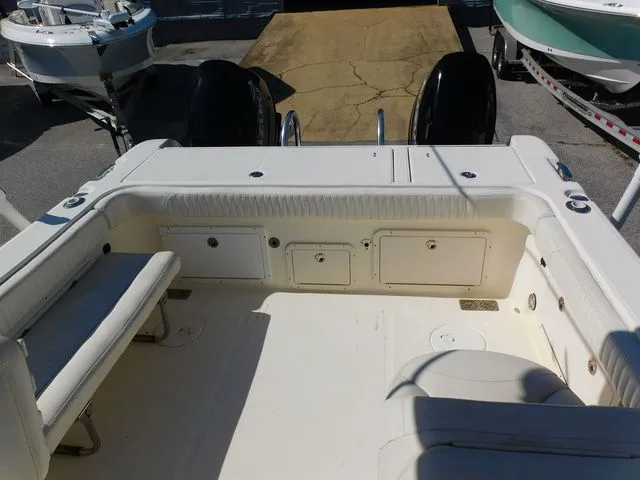 Slide: The Image of World Cat 250DC 2006 - 8