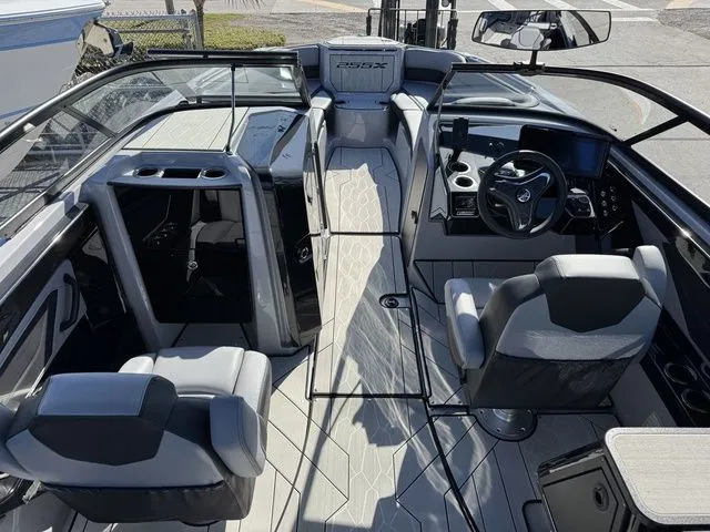 Slide: The Image of Yamaha 255XD 2026 - 11