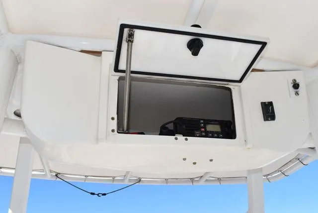 Slide: The Image of Sea Hunt Triton 210 2014 - 32