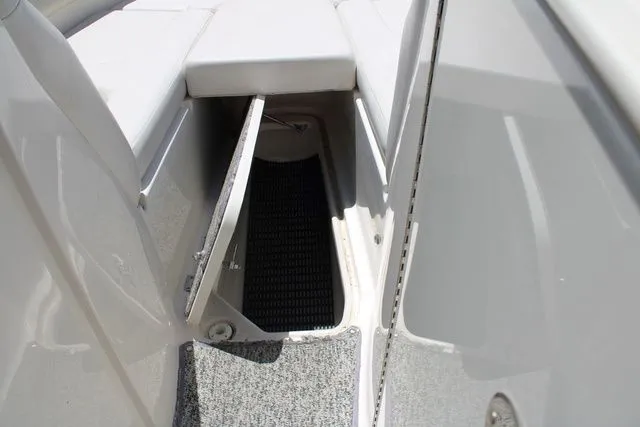 Slide: The Image of Chaparral 287 Sport Boat 2014 - 19