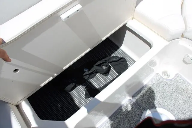 Slide: The Image of Chaparral 287 Sport Boat 2014 - 21