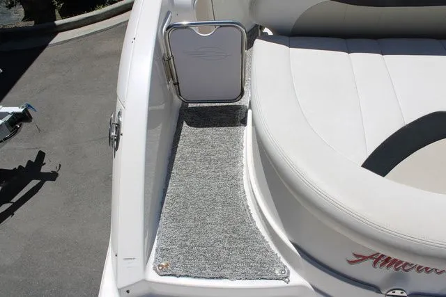 Slide: The Image of Chaparral 287 Sport Boat 2014 - 7