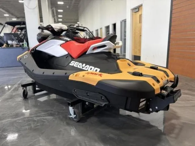 Slide: The Image of Sea-Doo Spark for 3 2025 - 7