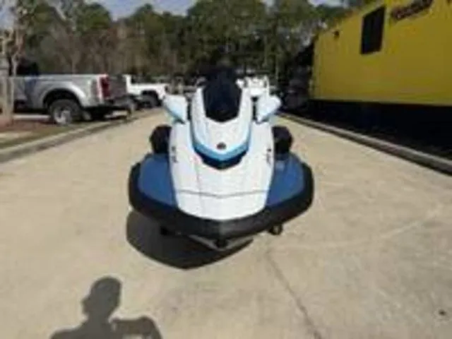 Slide: The Image of Yamaha FX Cruiser HO 2026 - 4