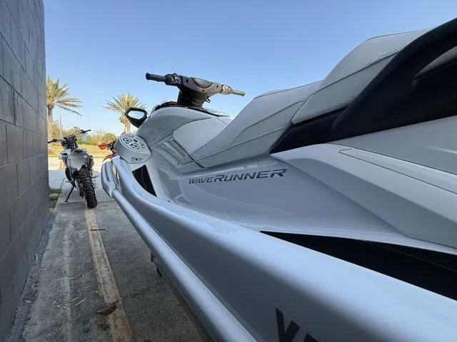 Slide: The Image of Yamaha FX Cruiser SVHO 2026 - 7