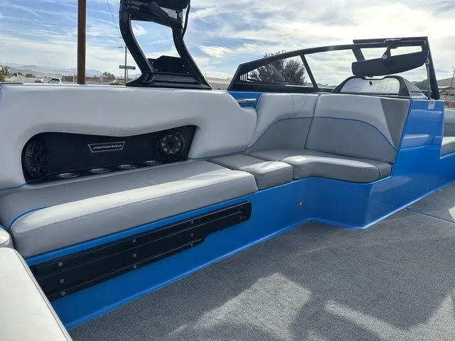 Slide: The Image of Moomba Mojo 2017 - 16