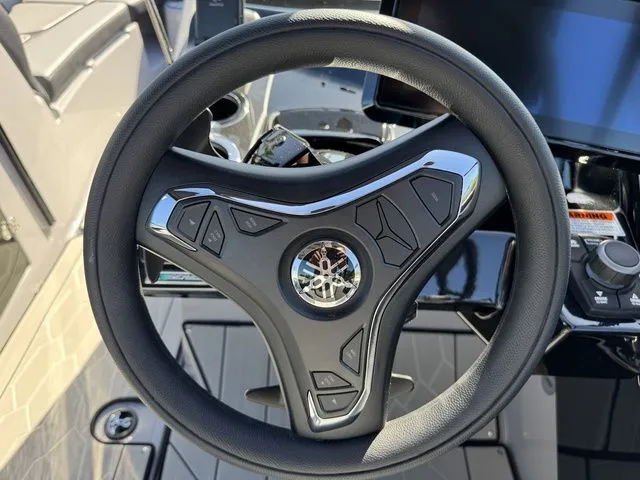 Slide: The Image of Yamaha 255XD 2026 - 24