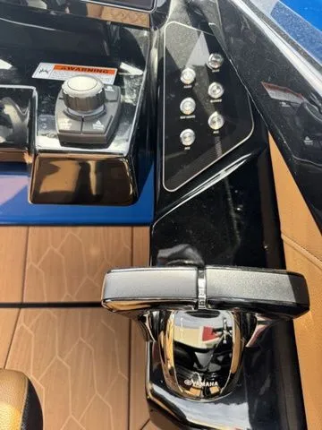 Slide: The Image of Yamaha 255XD 2026 - 23