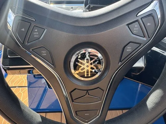 Slide: The Image of Yamaha 255XD 2026 - 26