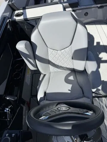 Slide: The Image of Yamaha 255XD 2026 - 21