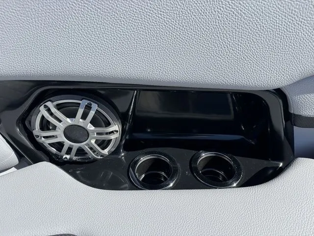 Slide: The Image of Yamaha 255XD 2026 - 34