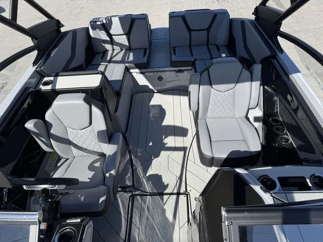 Slide: The Image of Yamaha 255XD 2026 - 37