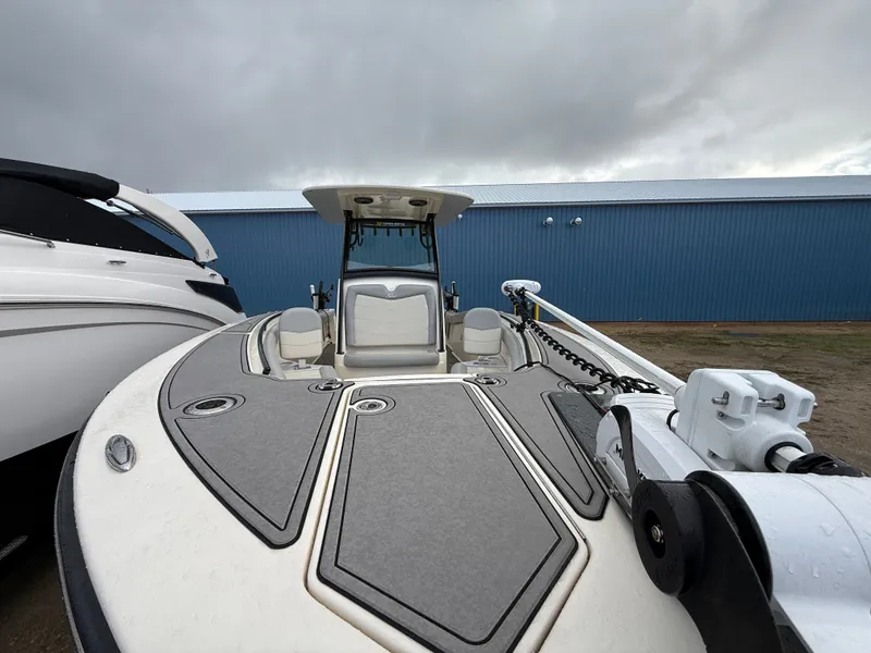 Slide: The Image of Scout 255 LXF 2021 - 14