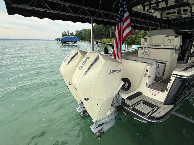 Slide: The Image of Scout 255 LXF 2021 - 2