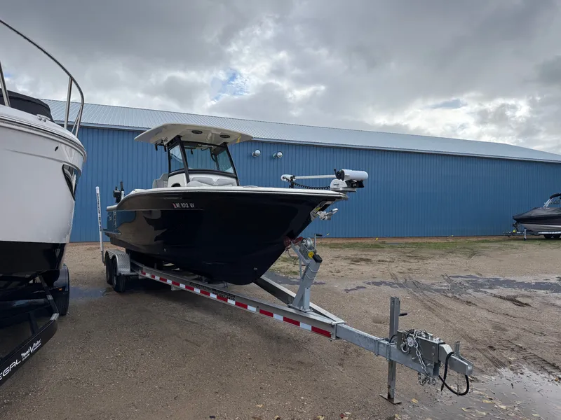 Slide: The Image of Scout 255 LXF 2021 - 3