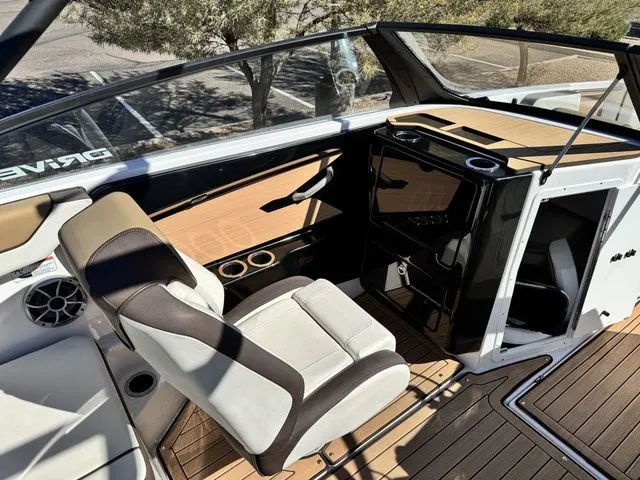 Slide: The Image of Yamaha 222S 2023 - 19