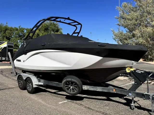 Slide: The Image of Yamaha 222S 2023 - 4