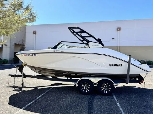 Slide: The Image of Yamaha 222S 2023 - 8