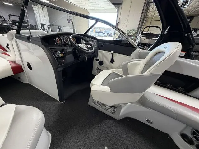 Slide: The Image of Tigé 22Ve 2011 - 14