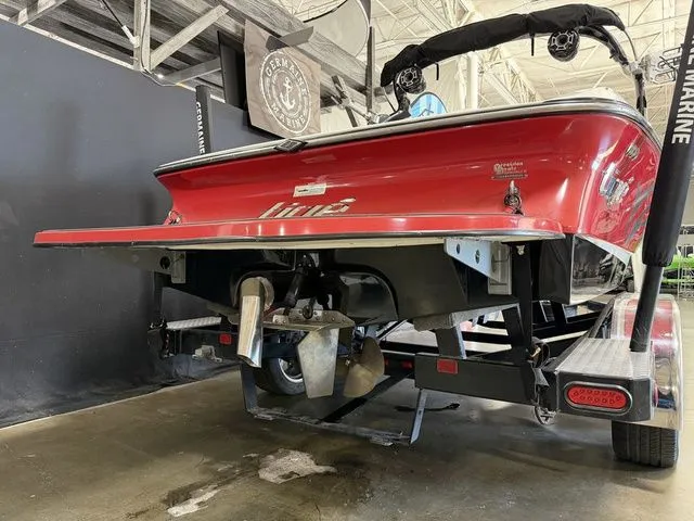 Slide: The Image of Tigé 22Ve 2011 - 6