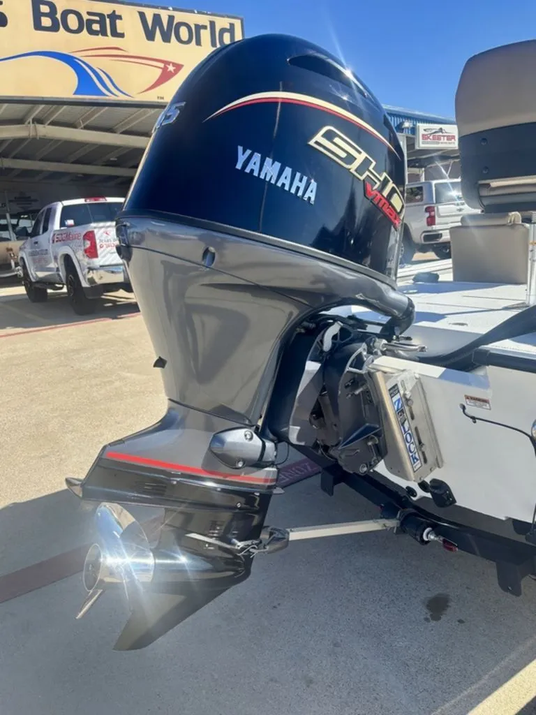 Slide: The Image of Avid 18 Vertex 2025 - 7