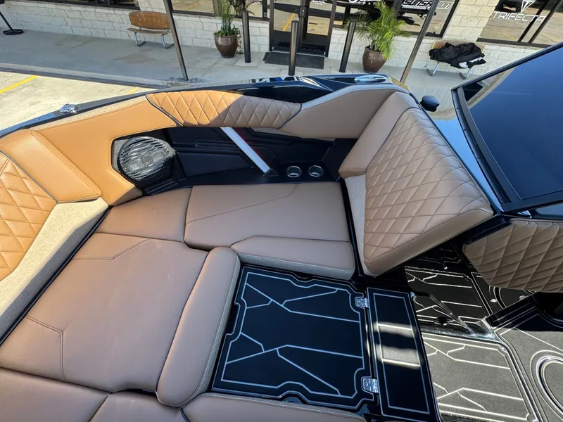 Slide: The Image of Tigé Z3 2026 - 24