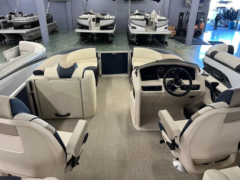 Slide: The Image of Avalon LSZ Quad Lounge - 23' 2026 - 15