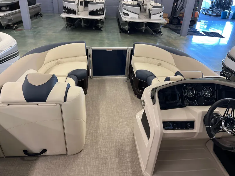 Slide: The Image of Avalon LSZ Quad Lounge - 23' 2026 - 7