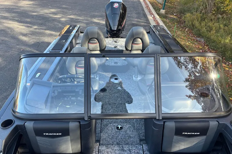 Slide: The Image of 2026 Tracker Targa V-19 Combo boat, top view, showcasing seating and layout. - 3