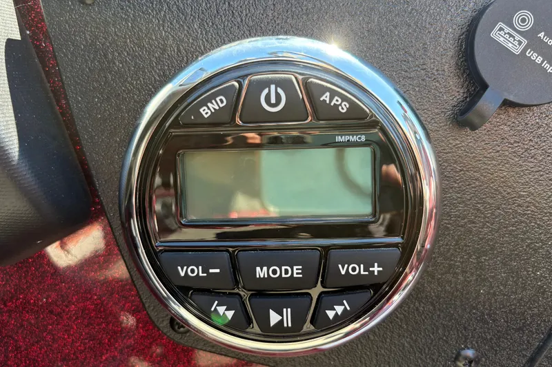 Slide: The Image of Control panel of 2026 Nitro Z21 XL Pro boat with buttons and display. - 25