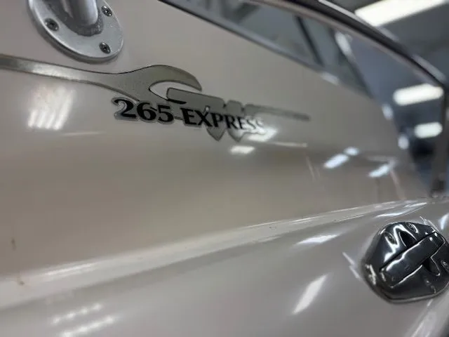 Slide: The Image of Grady-White Express 265 2001 - 17