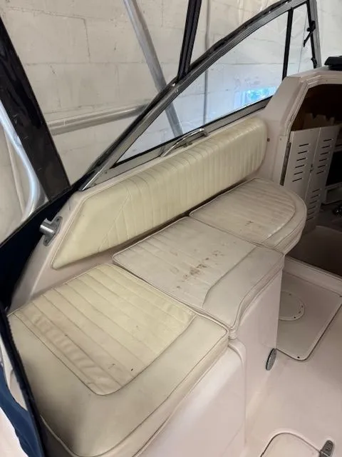 Slide: The Image of Grady-White Express 265 2001 - 9