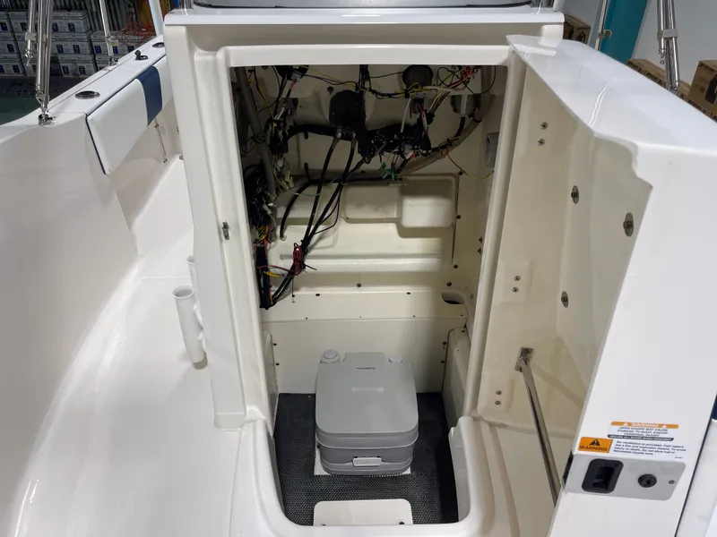 Slide: The Image of Robalo R180 Center Console 2018 - 18