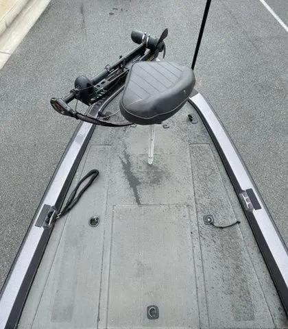 Slide: The Image of 2008 Bee Line Super Vee boat deck with seat and trolling motor. - 11