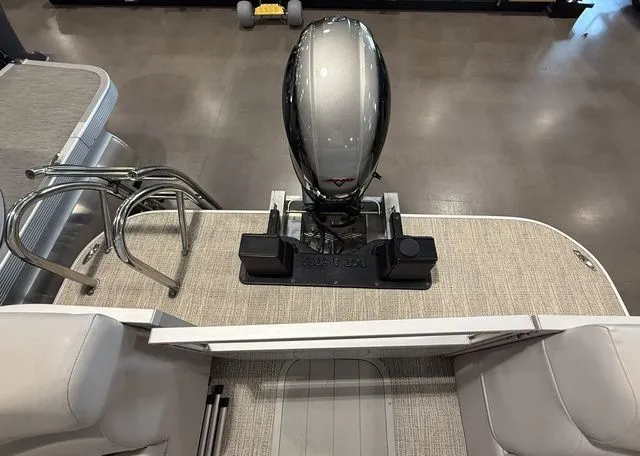 Slide: The Image of 2023 SunCatcher Select 20RC boat with motor and seating, viewed from above. - 7