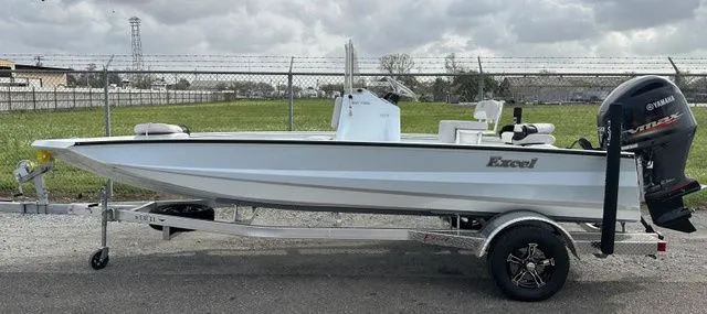 Slide: The Image of Excel Bay Pro 203 2023 - 1